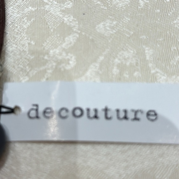 NWT decouture Adjustable Drop Leaf Pendant Necklace - Picture 5 of 8